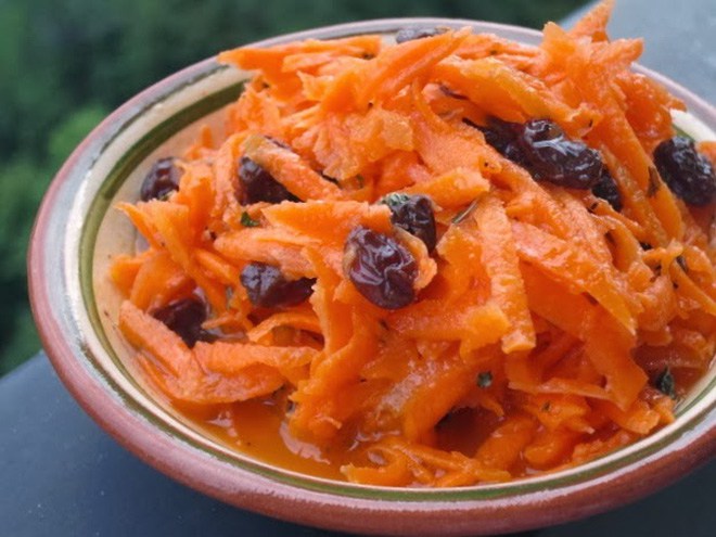 5 салатов из моркови, которые украсят любой стол 