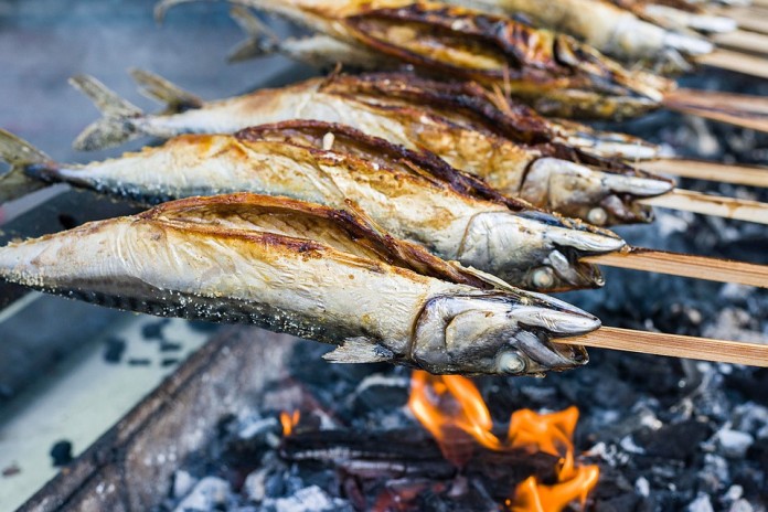 Шашлыки из рыбы и морепродуктов: 10 лучших рецептов 