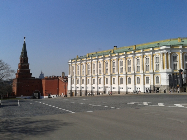 Как попасть в оружейную палату московского Кремля