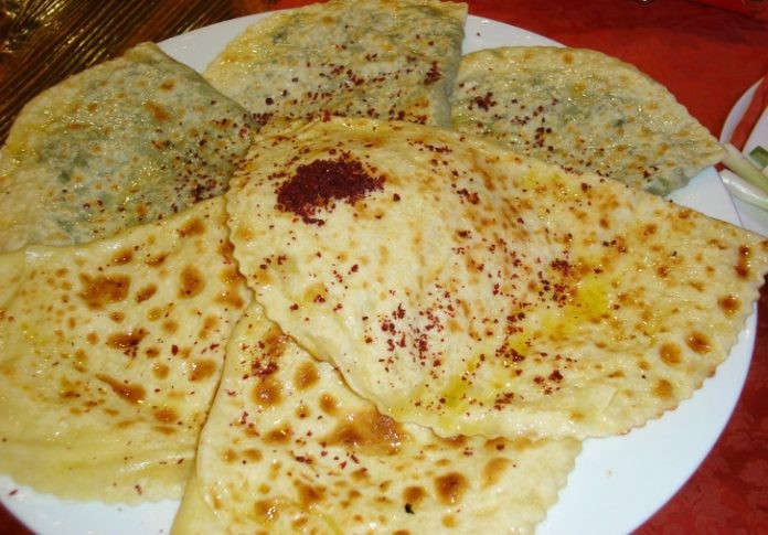 Традиционное блюдо азербайджанской кухни Кутыбы из пресного теста. В моей семье это блюдо относится к любимым! 