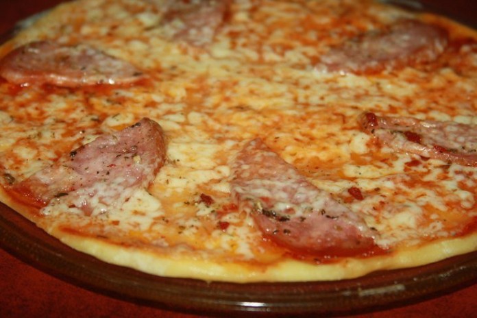 Настоящая пицца в микроволновке за 5 минут — просто и самое главное вкусно! 