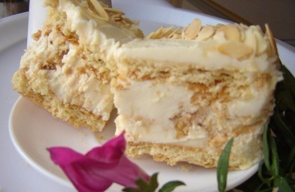 Невероятно вкусный «Киевский торт» в домашних условиях 