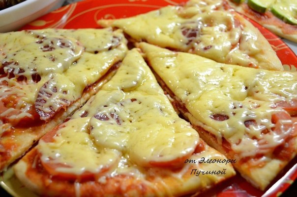 Любимый рецепт теста на пиццу: 2 пиццы от Элеоноры Пучиной 
