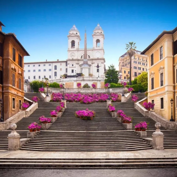 Прощай, легенда: туристов выгоняют с Испанской лестницы в Риме