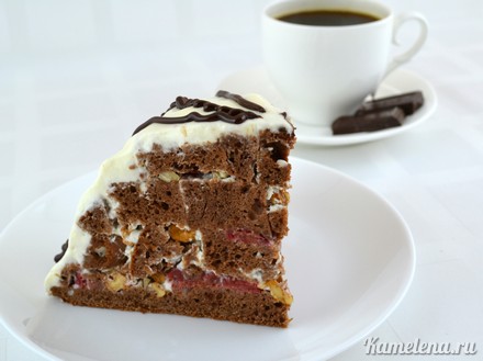 Торт «Панчо». Вкусный нежный торт со сметанным кремом, вишней и орехами. 